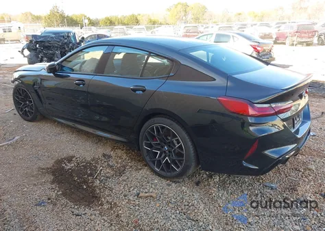 2024 BMW M8 Gran Coupe Competition z USA, uszkodzony, nr VIN WBSGV0C04RCP32745